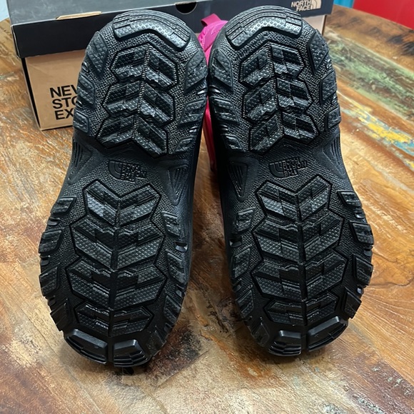 North Face Youth Snow Boots-NIB - Picture 4 of 6